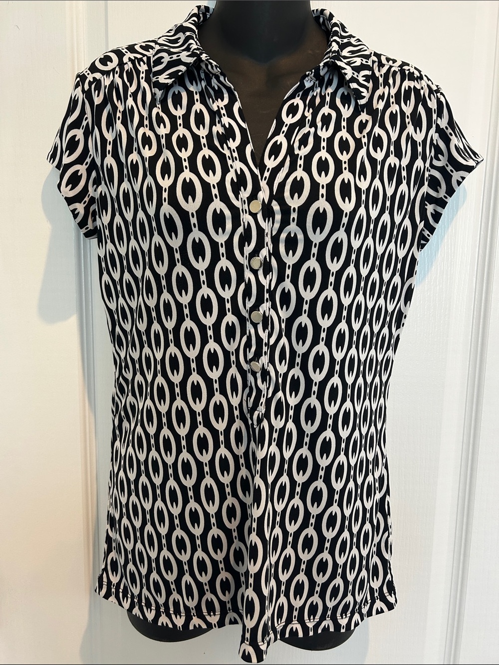 Alfani Black White Geometric Print Button Front Blouse Women’s Medium